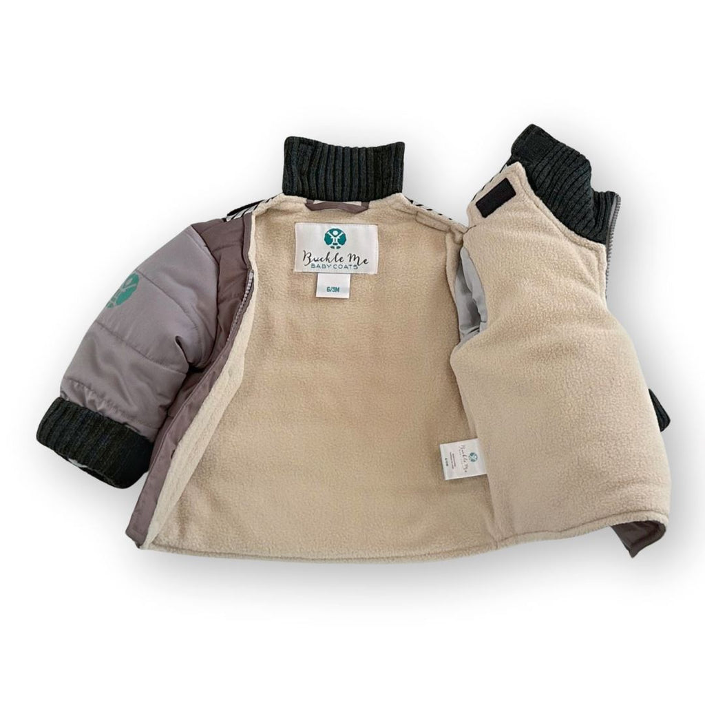 The Adventurer/Brown/Grey
Brown carseat coat is fully unzipped to display the beige sherpa interior lining.